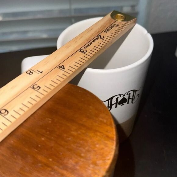 Caliva Ceramic Mug Set Of 2 With 1 Wooden Lid - Picture 6 of 7